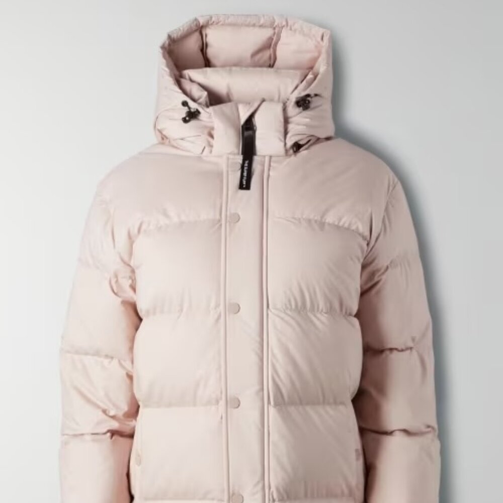 TNA Super Puff in matte rose cloud pink, XL